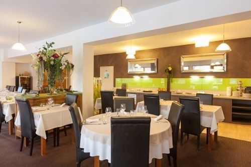Hotel Logis Des Trois Massifs 3*